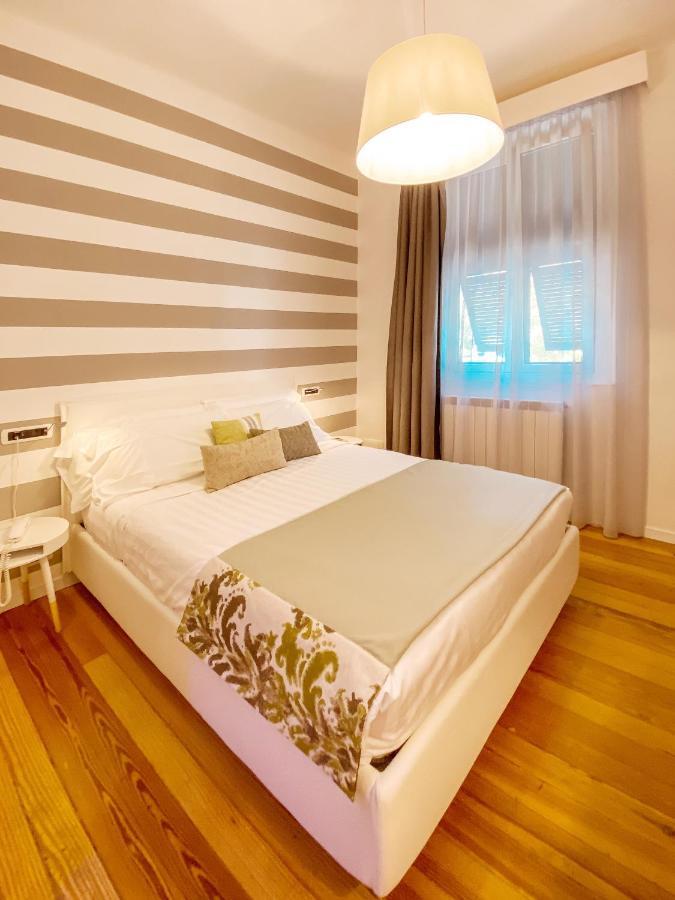 Double Room,1589240311:JPEG